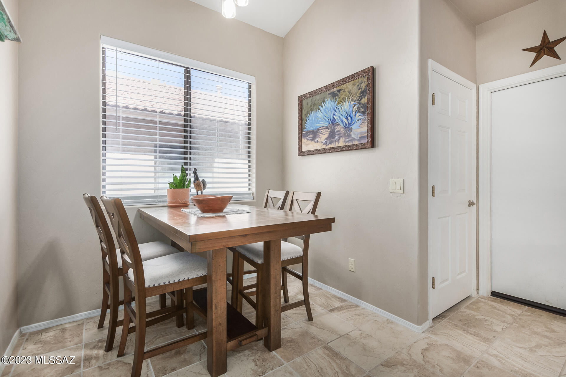 9150 East Dawn Post Road Tucson, AZ 85749 - Photo 13 of 28