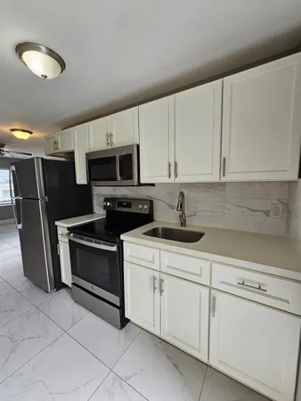 $1,750 | 933 West 7th Street, Unit C, Riviera Beach, FL 33404