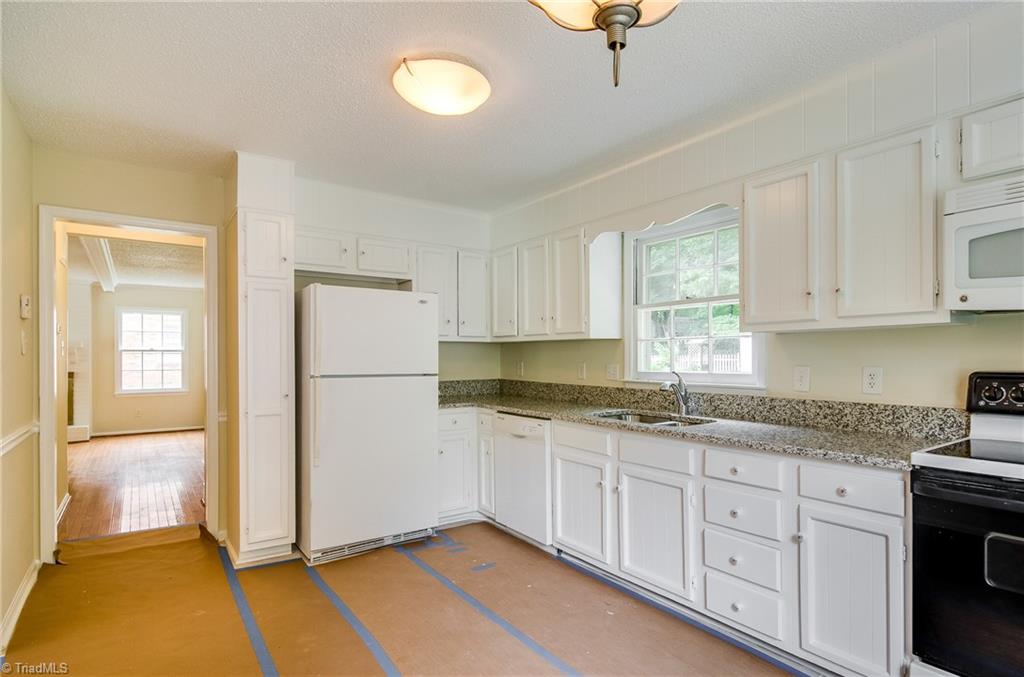2110 Three Meadows Road Greensboro, NC 27455 - Photo 13 of 29 Gallery Image 13