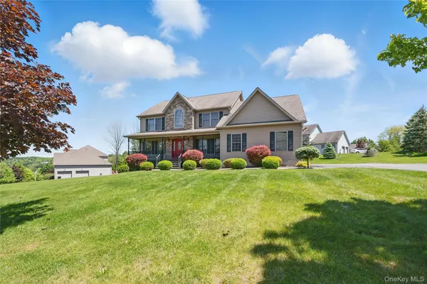 $760,000 | 15 Prestwick Drive, Monroe, NY 10950