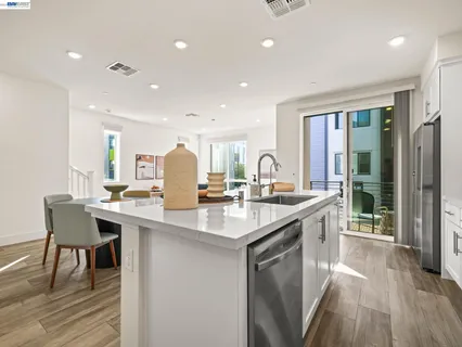 $1,120,000 | 3265 Internet Common, Unit 1000, Fremont, CA 94538