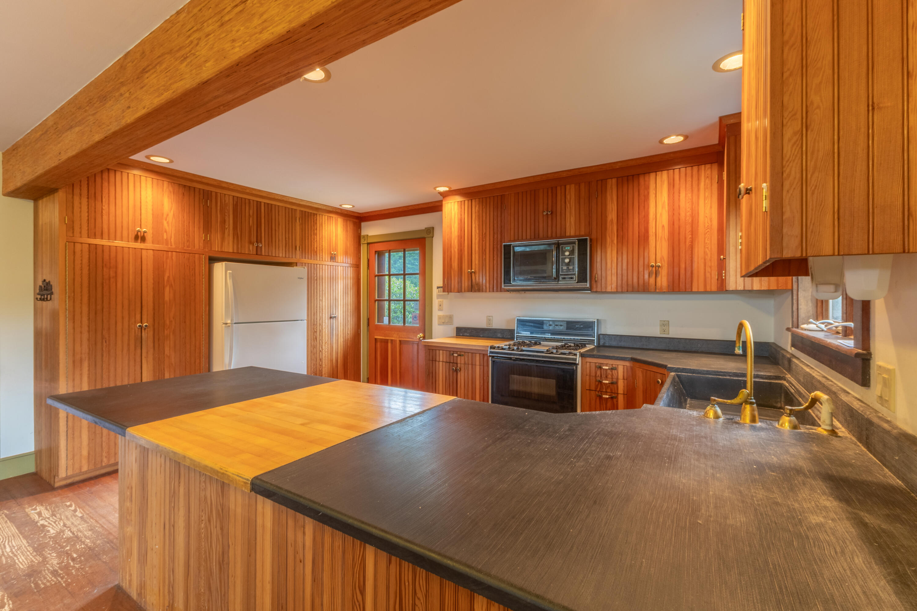 143 Eagle Point Road Lamoine, ME 04605 - Photo 17 of 74 Kitchen