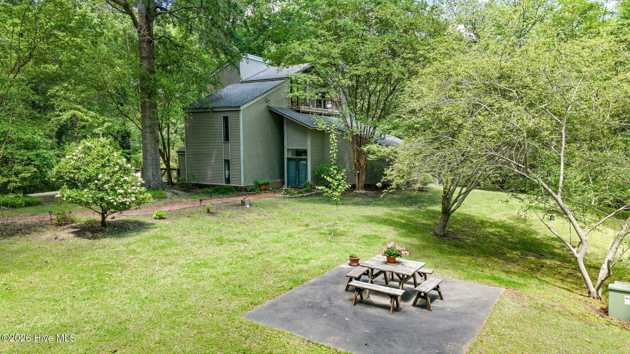 127 Hampton Drive Washington, NC 27889 - Photo 2 of 78 2-web-or-mls-2-print-DJI_20260508133158_