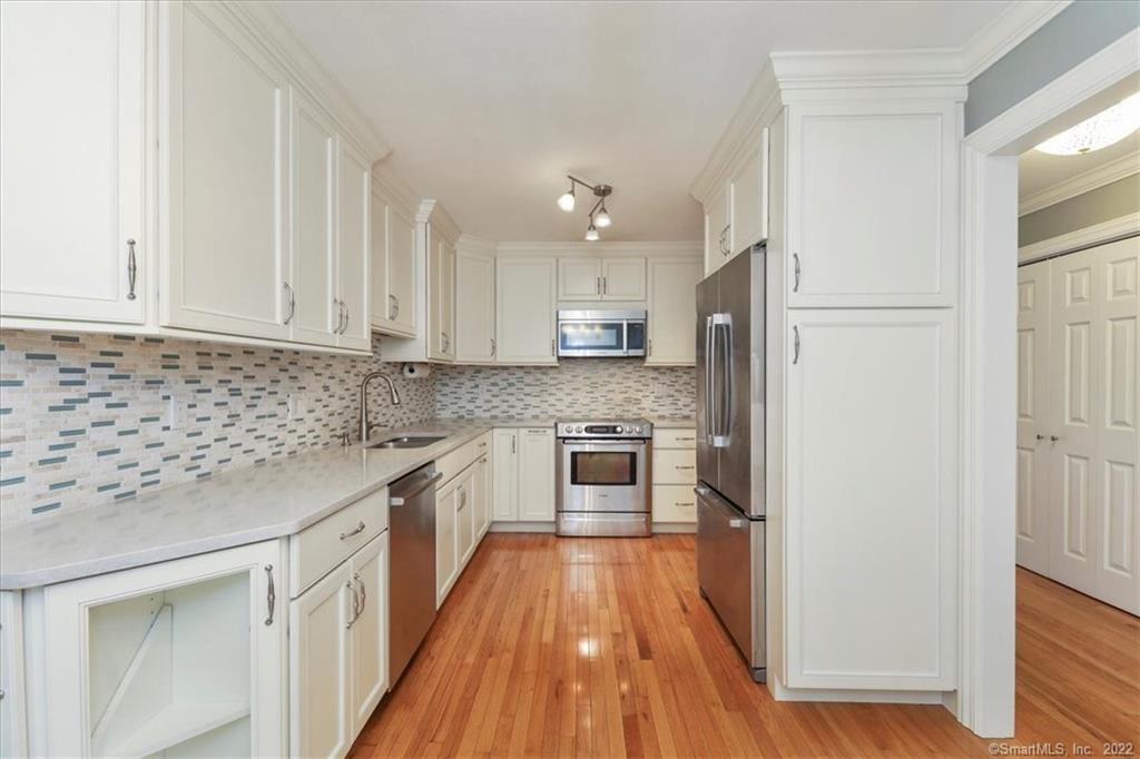 94 Fawn Ridge Lane, Unit 94 Norwalk, CT 06851 - Photo 1 of 1