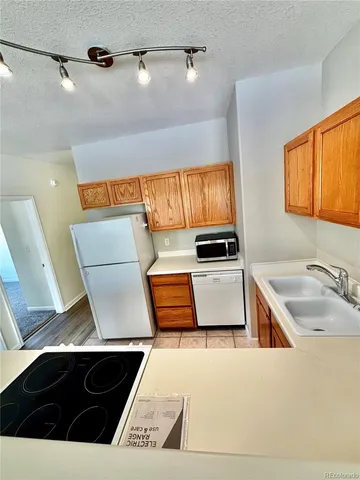 $2,250 | 10640 West 12th Lane, Unit A, Lakewood, CO 80215