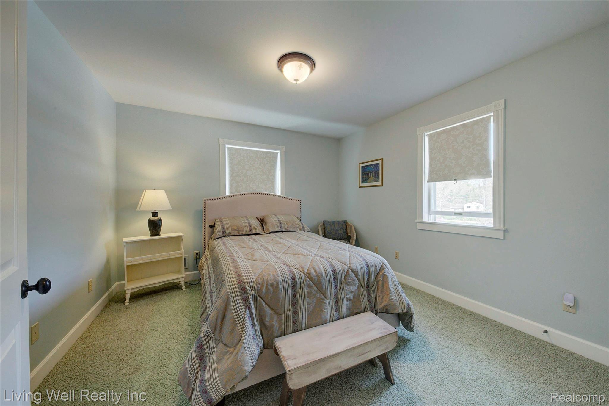 712 Brighton Lake Road Brighton, MI 48116 - Photo 43 of 47 bedroom 2