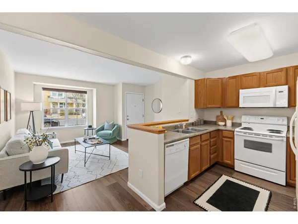 $379,000 | 1602 Robertson, Unit G, Fort Collins, CO 80525