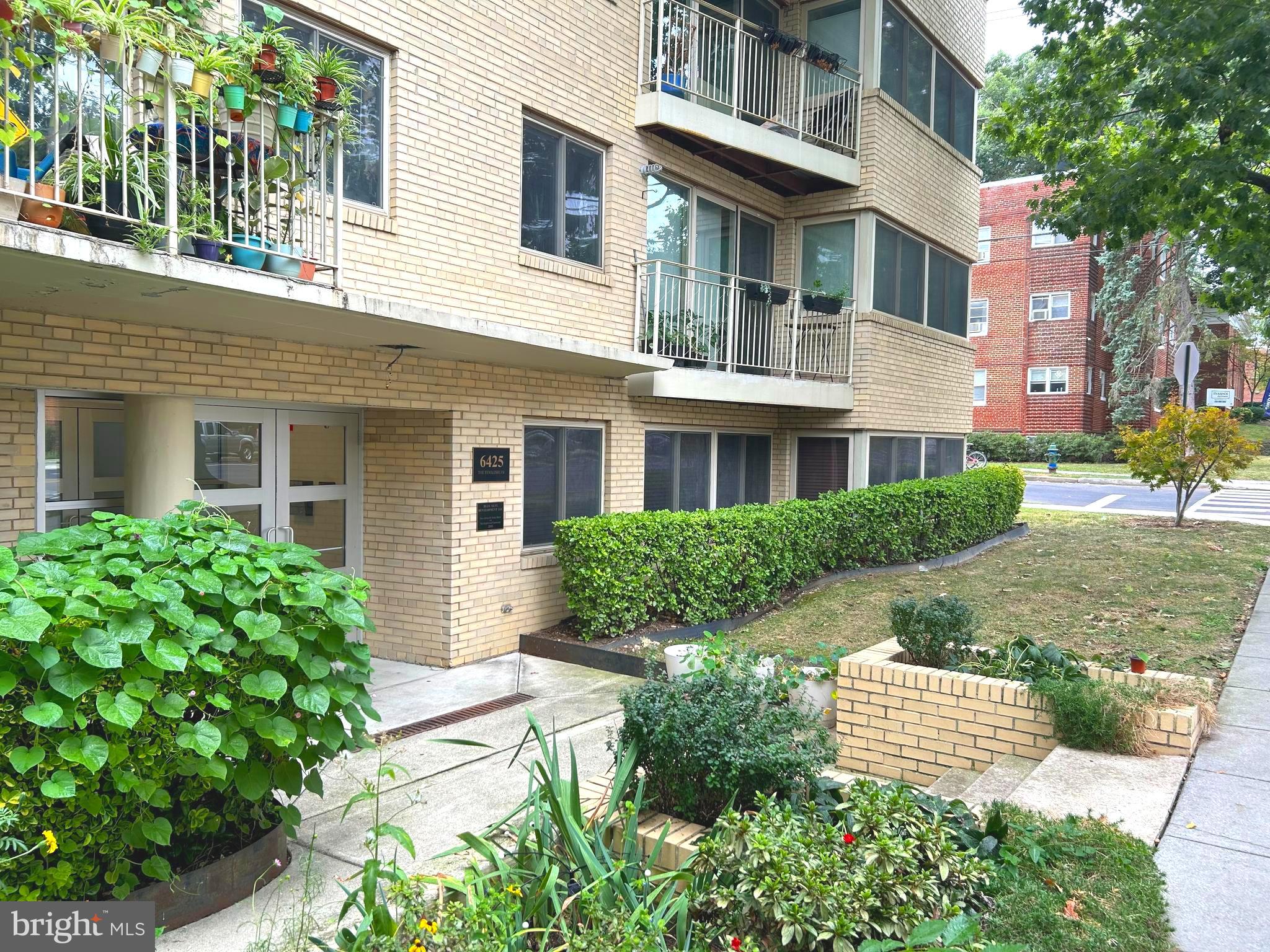 6425 14th Street Northwest, Unit B2 Washington, DC 20012 - Photo 37 of 53 front view of a house