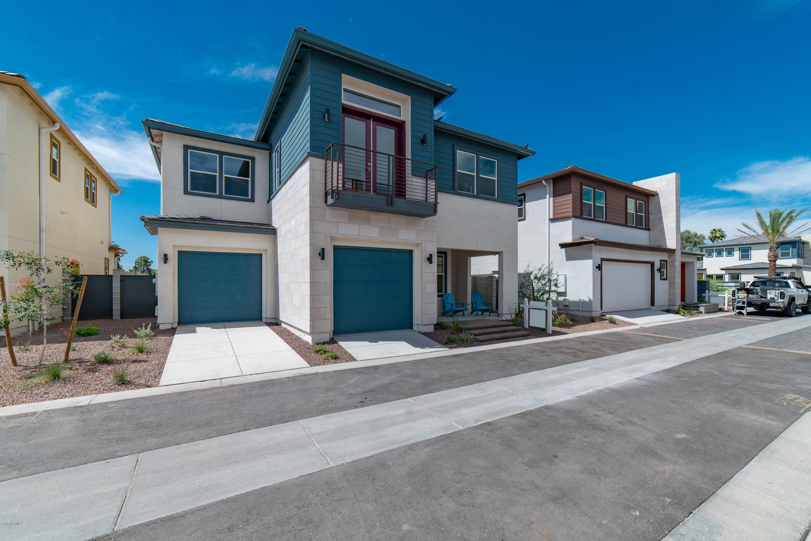 1555 East Ocotillo Road, Unit 18 Phoenix, AZ 85014 - Photo 2 of 26 DSC09561