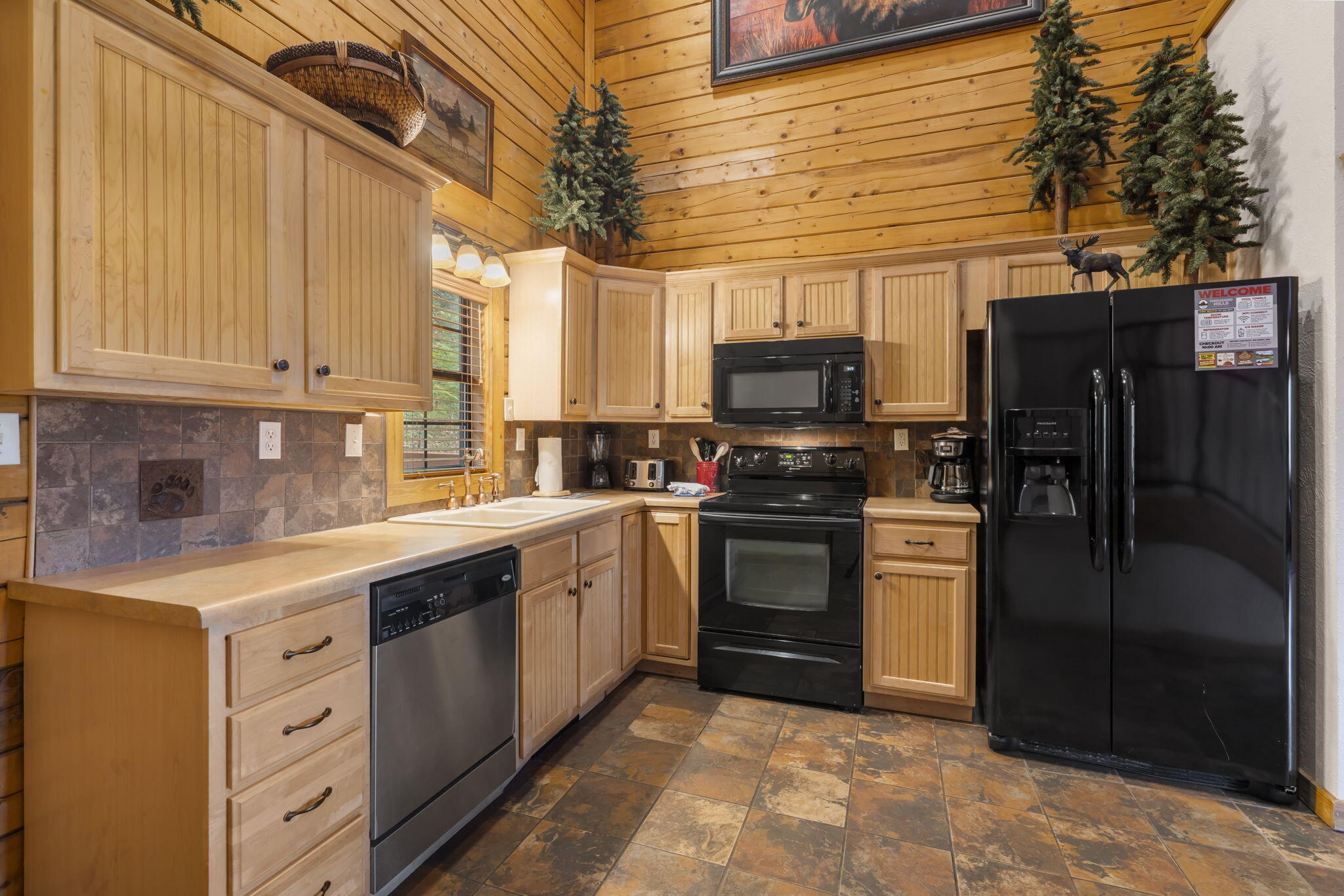 272 Oakridge Road Branson, MO 65616 - Photo 5 of 25 4-web-or-mls-DSC07387
