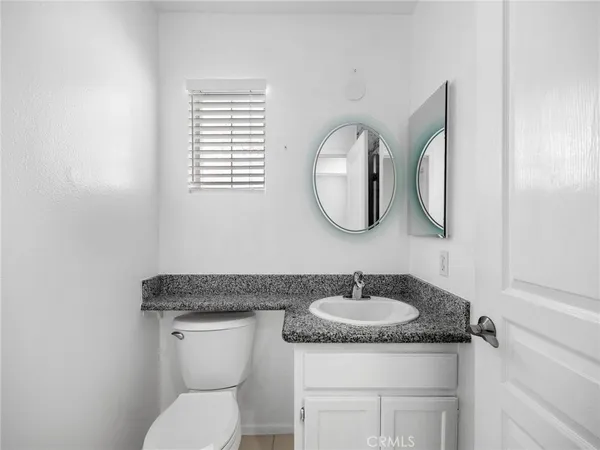 $305,000 | 11554 Francisco Place, Apple Valley, CA 92308