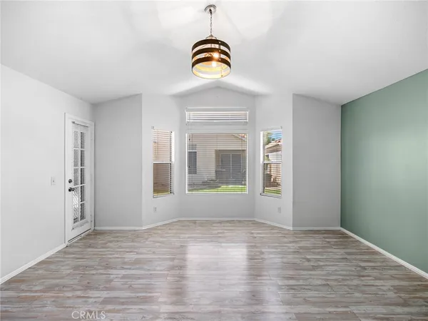 $305,000 | 11554 Francisco Place, Apple Valley, CA 92308