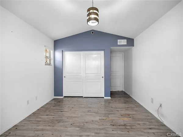 $305,000 | 11554 Francisco Place, Apple Valley, CA 92308