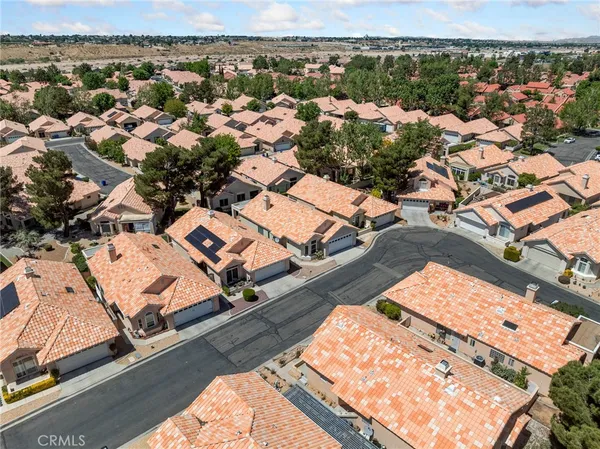 $305,000 | 11554 Francisco Place, Apple Valley, CA 92308