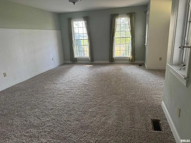 $349,000 | 102 West North Street, Ina, IL 62846