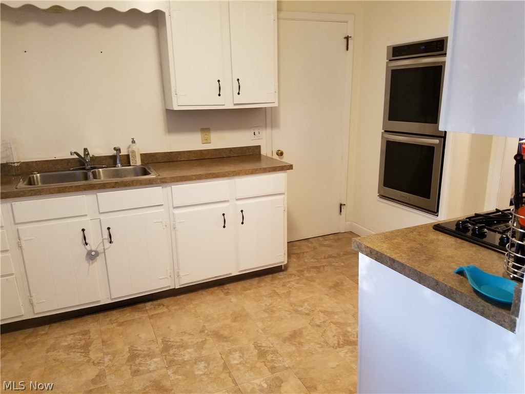 1725 Heather Road Madison, OH 44057 - Photo 11 of 31