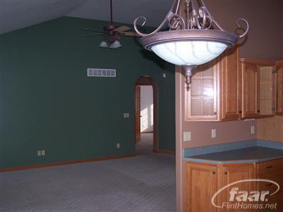 3311 North Henderson Road Davison, MI 48423 - Photo 4 of 24 20181290-3.JPG