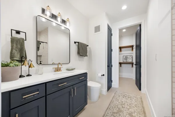 $239,000 | 10899 South Hausman Road, Unit 207, San Antonio, TX 78249