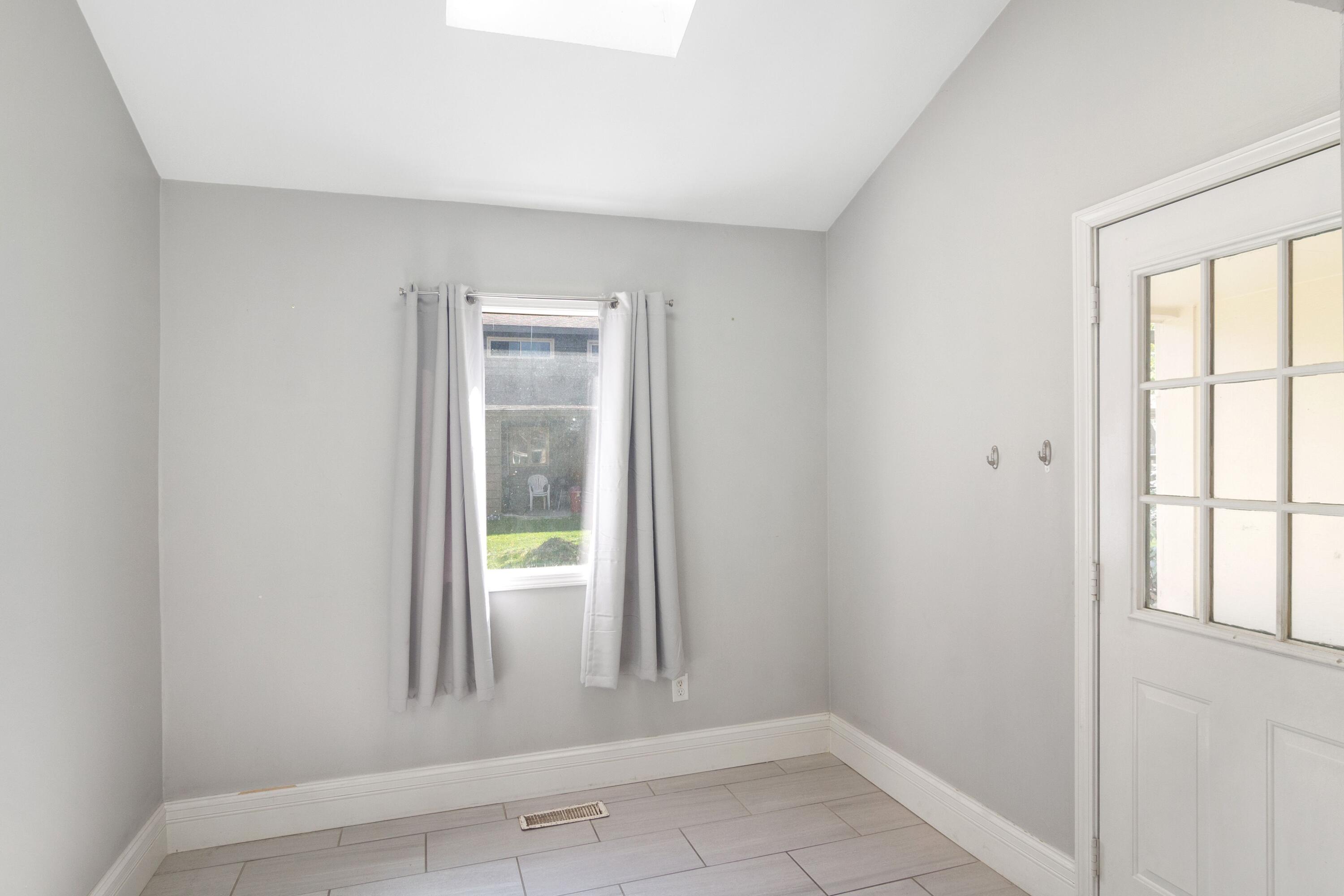 1847 Springvale Drive Crown Point, IN 46307 - Photo 10 of 22 an empty room with windows