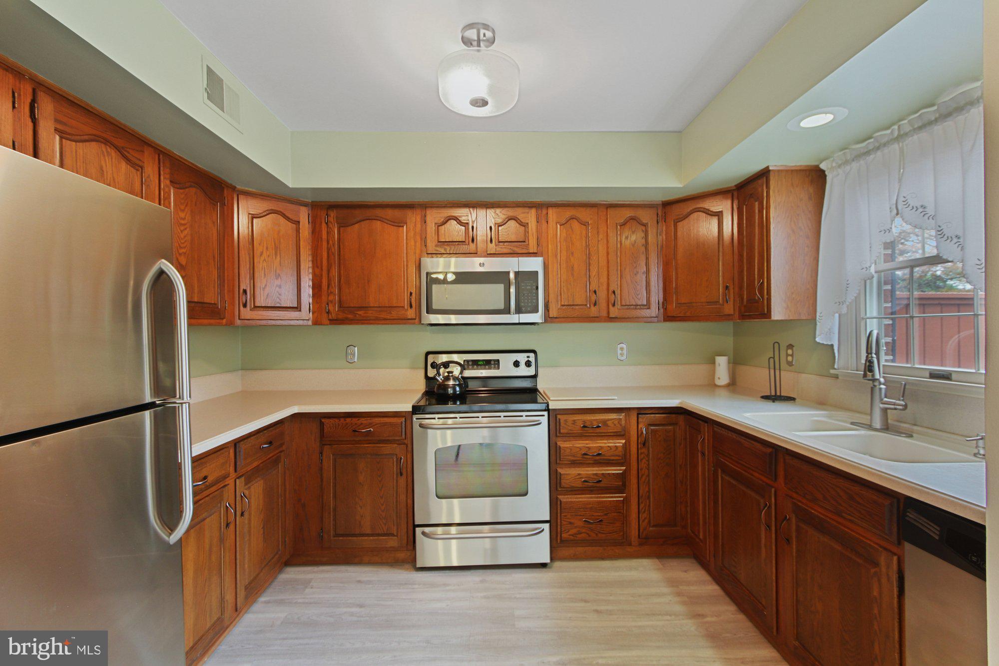 104 Chambers Ridge York, PA 17402 - Photo 10 of 24 Kitchen features stainless steel appliances