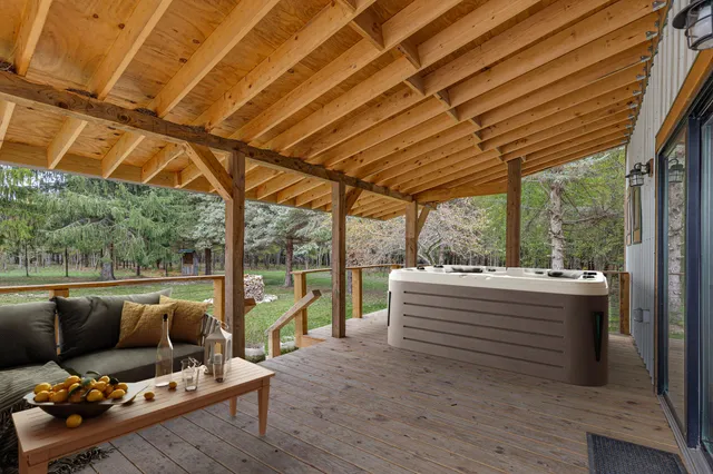 $574,900 | W3690 Belgium Kohler Road, Fredonia, WI 53021