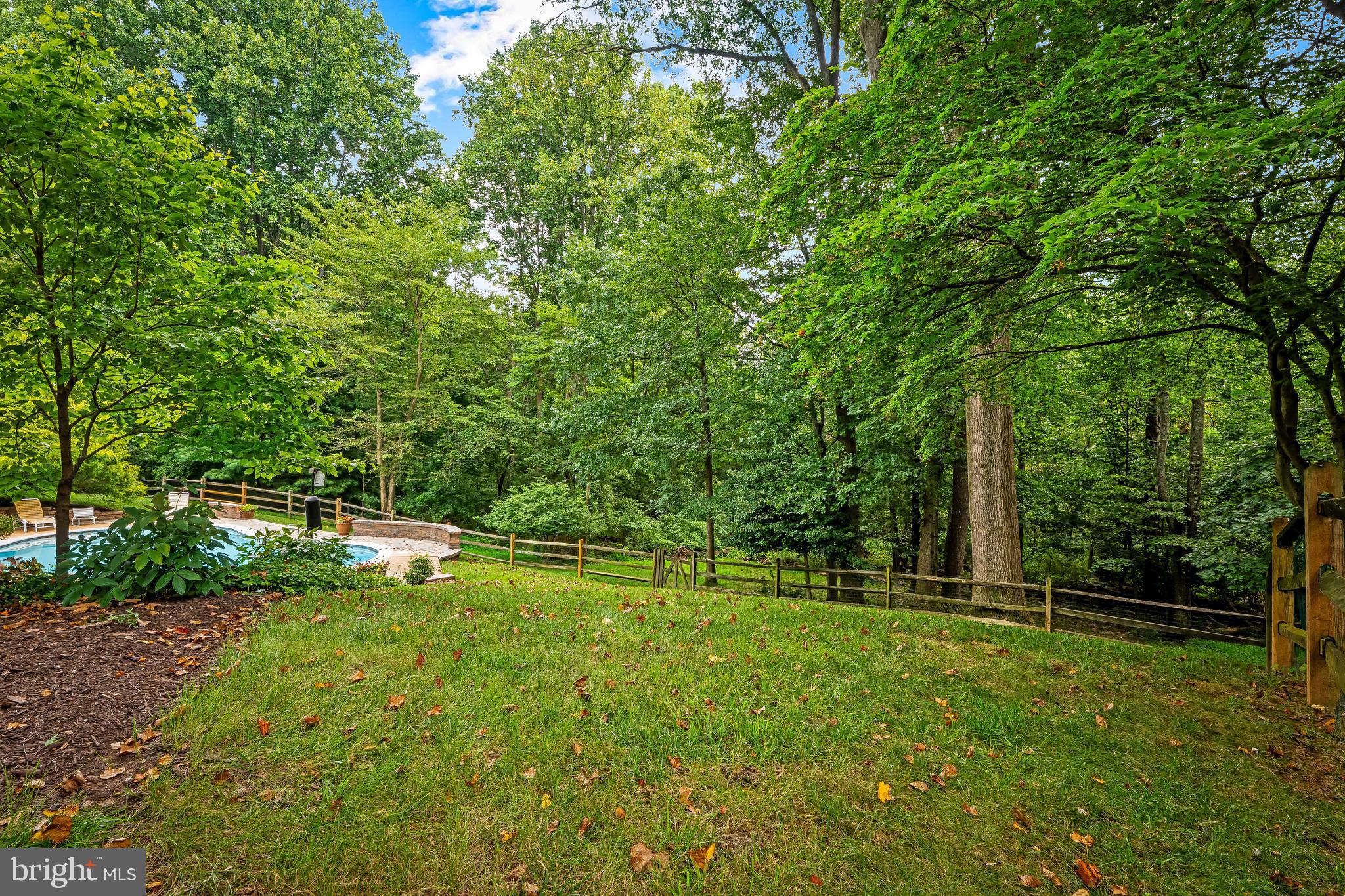 5158 Durham Road West Columbia, MD 21044 - Photo 47 of 61 Fully fenced and backs to forest retention area
