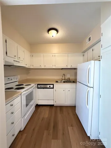 $1,450 | 2610 Park Road, Unit A, Charlotte, NC 28209