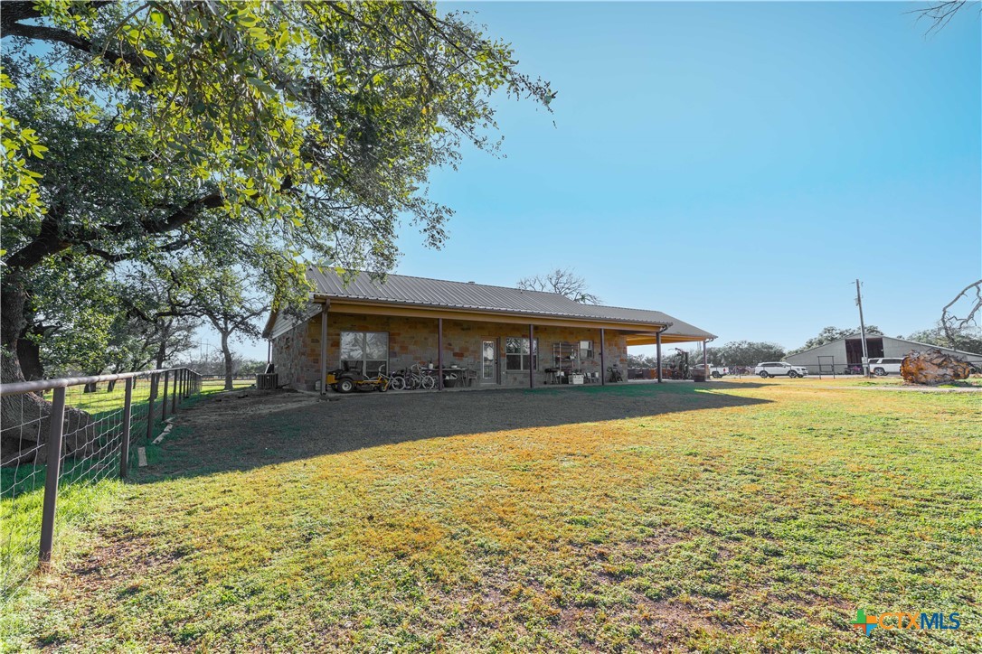 610 Heyser Road Gatesville, TX 76528 - Photo 3 of 46