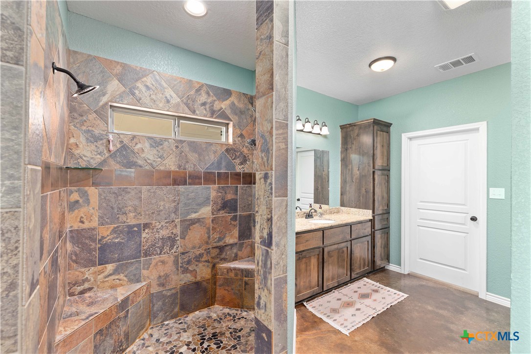 610 Heyser Road Gatesville, TX 76528 - Photo 8 of 46