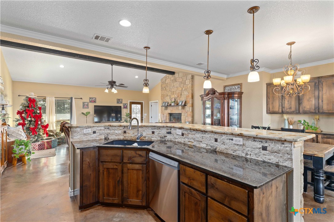 610 Heyser Road Gatesville, TX 76528 - Photo 9 of 46