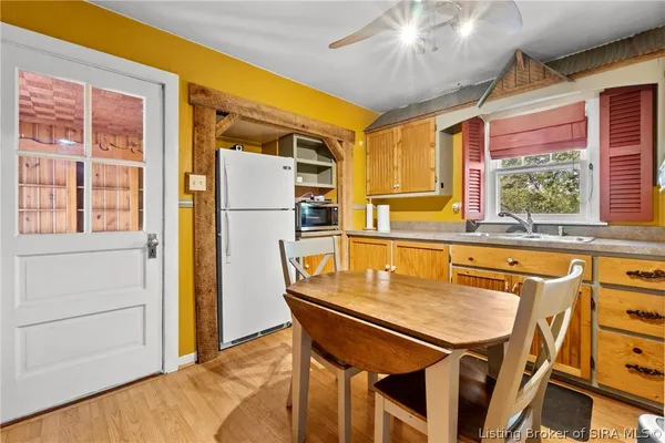 $189,900 | 907 Allison Lane, Jeffersonville, IN 47130