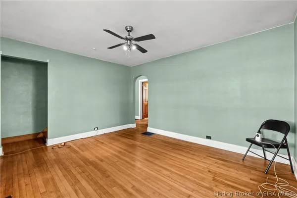 $189,900 | 907 Allison Lane, Jeffersonville, IN 47130