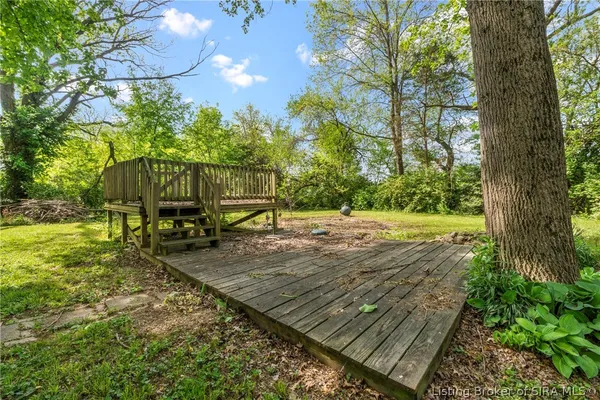 $189,900 | 907 Allison Lane, Jeffersonville, IN 47130