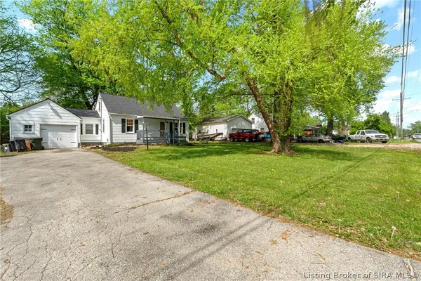 $189,900 | 907 Allison Lane, Jeffersonville, IN 47130