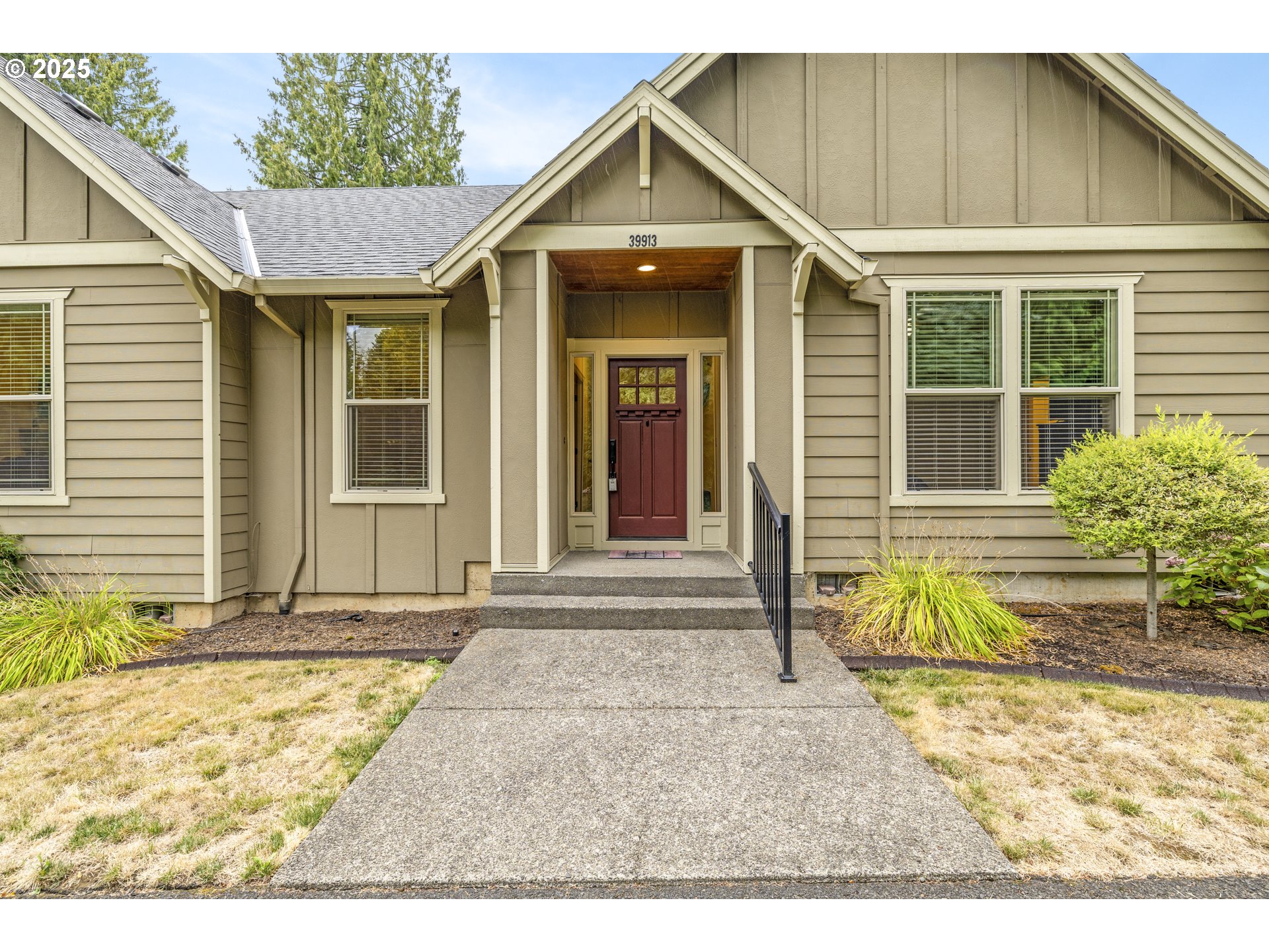 39913 Wall Street Sandy, OR 97055 - Photo 3 of 41 Gallery Image 3