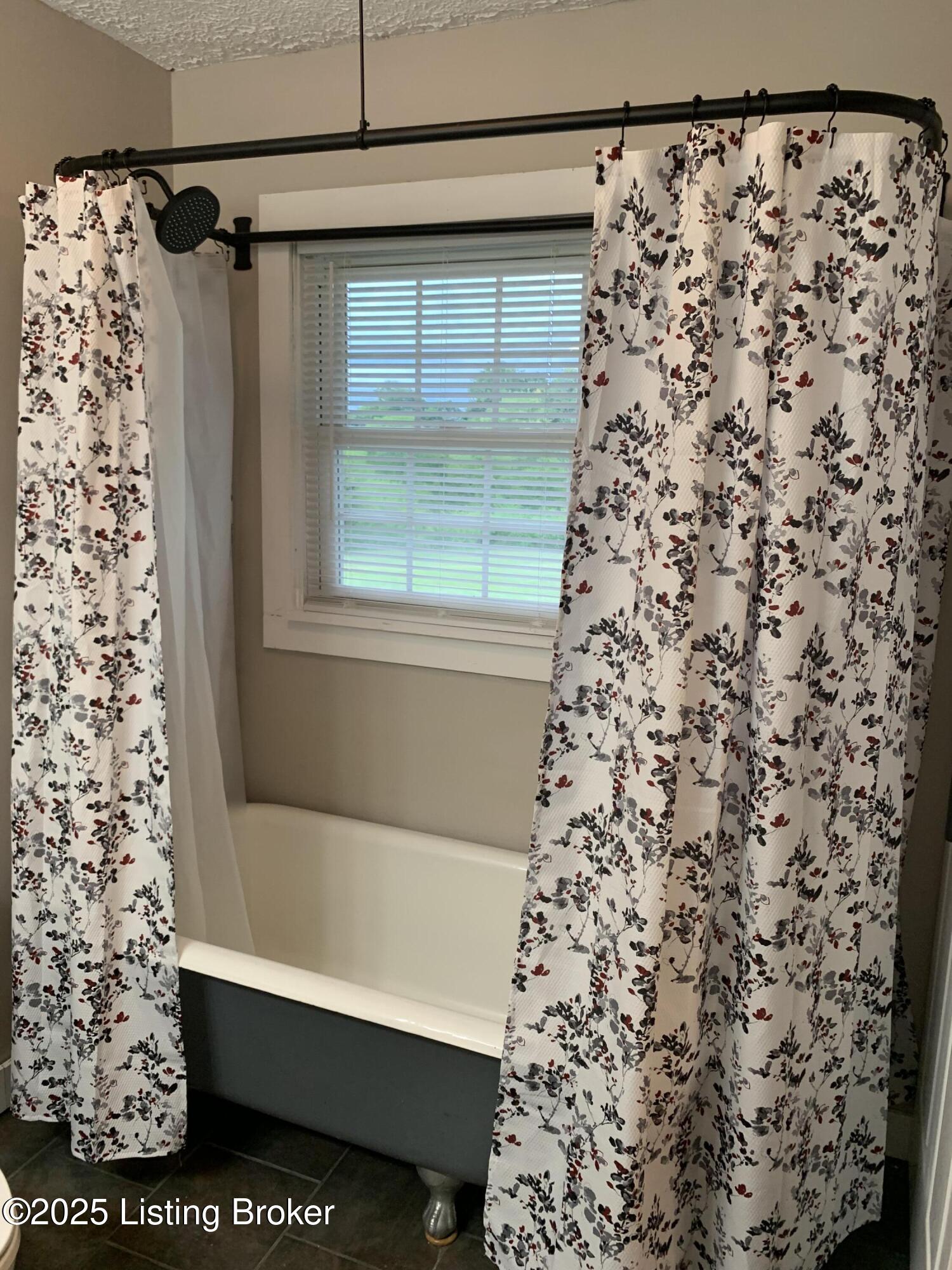 1625 Jackson Road Eminence, KY 40019 - Photo 11 of 21 Primary shower