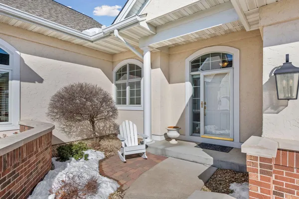 $599,900 | 16807 49th Place North, Plymouth, MN 55446