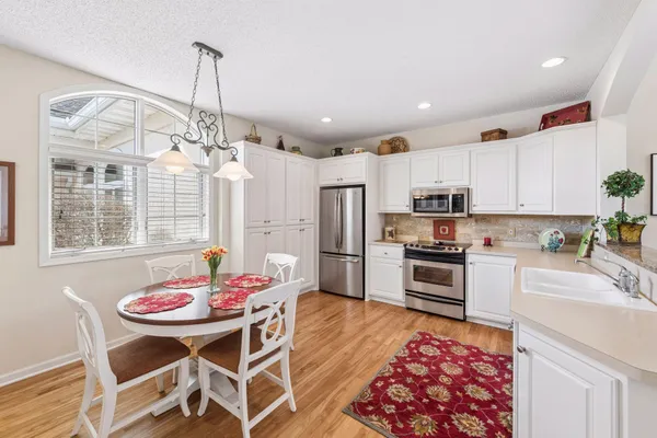 $599,900 | 16807 49th Place North, Plymouth, MN 55446