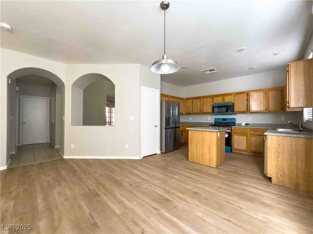 $1,975 | 5255 Cedar Bend Drive, North Las Vegas, NV 89031