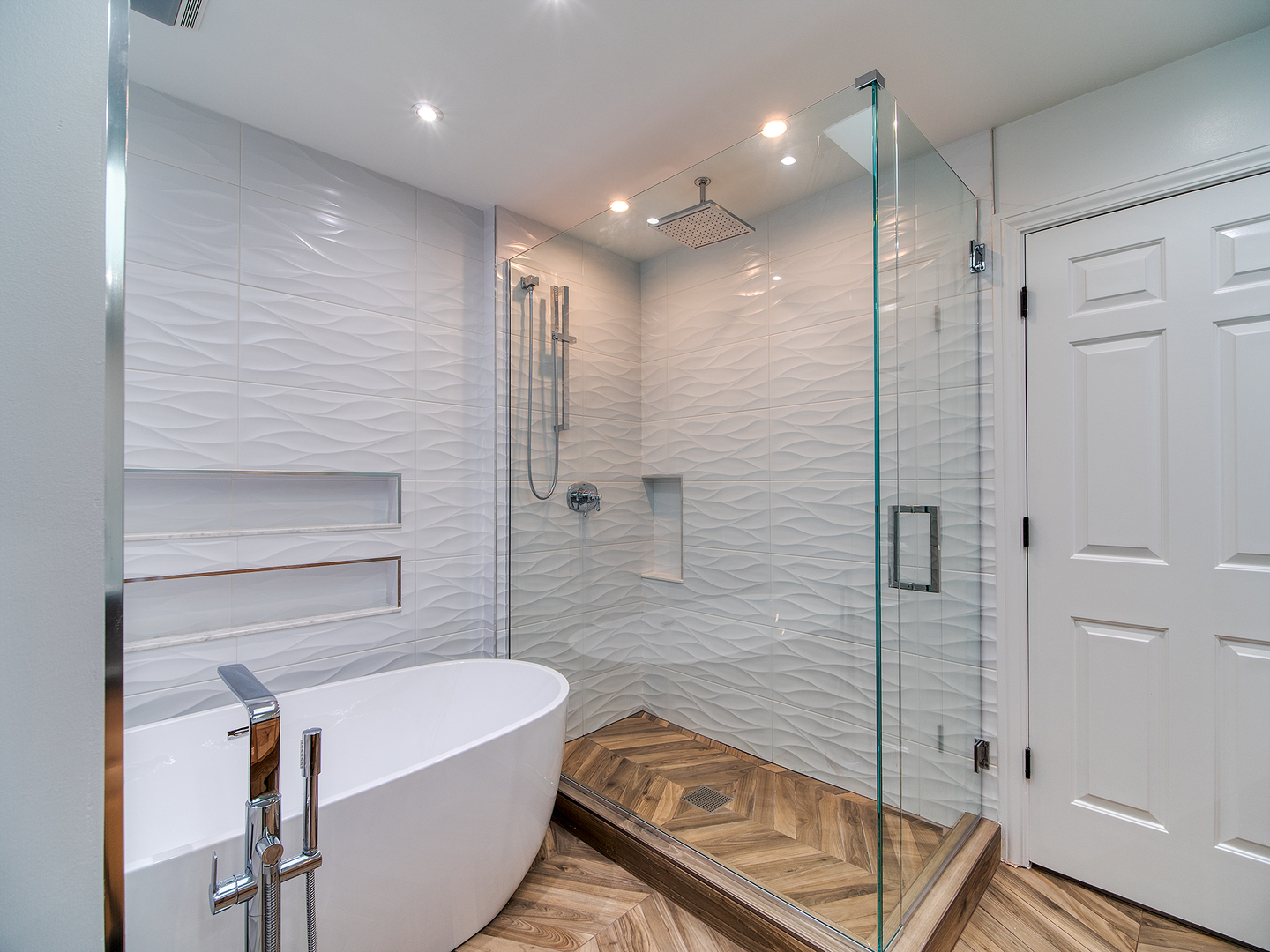700 Timber Trail Riverwoods, IL 60015 - Photo 29 of 55 a bathroom with a tub and shower