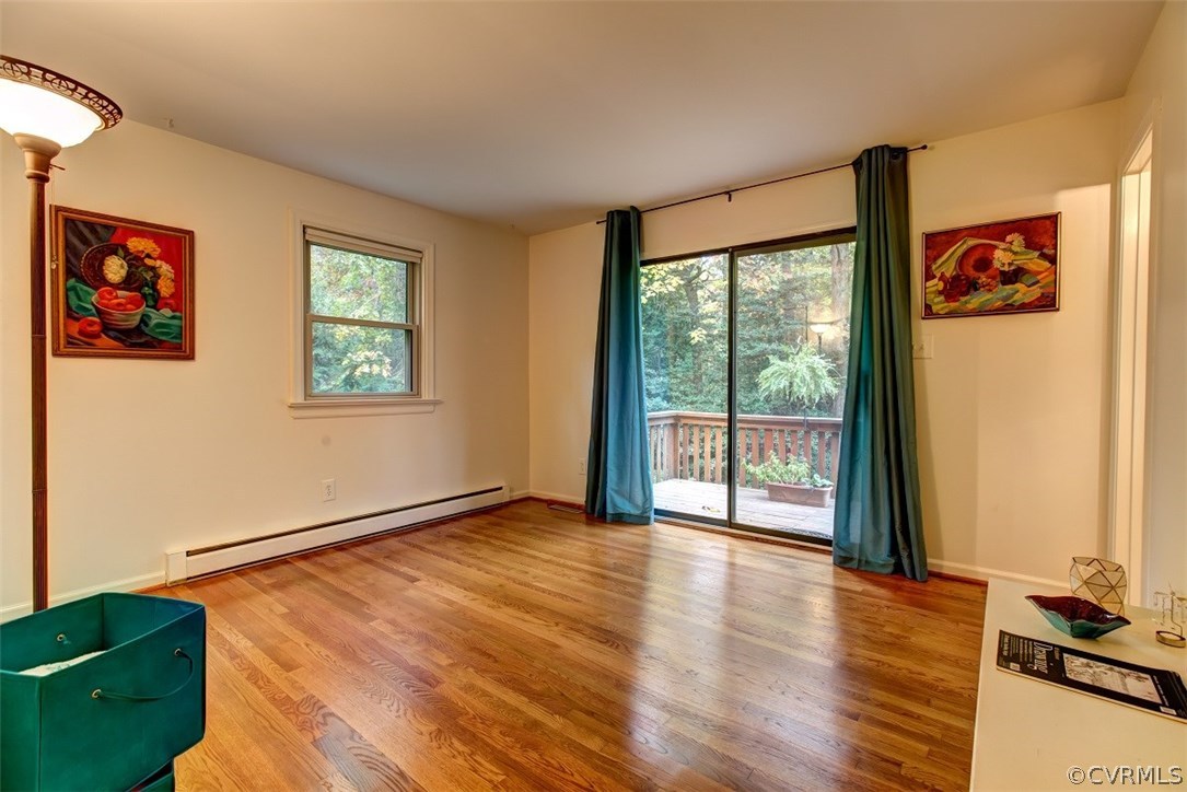 1310 Black Heath Road Midlothian, VA 23113 - Photo 10 of 24 Large master bedroom has access to the deck! En su