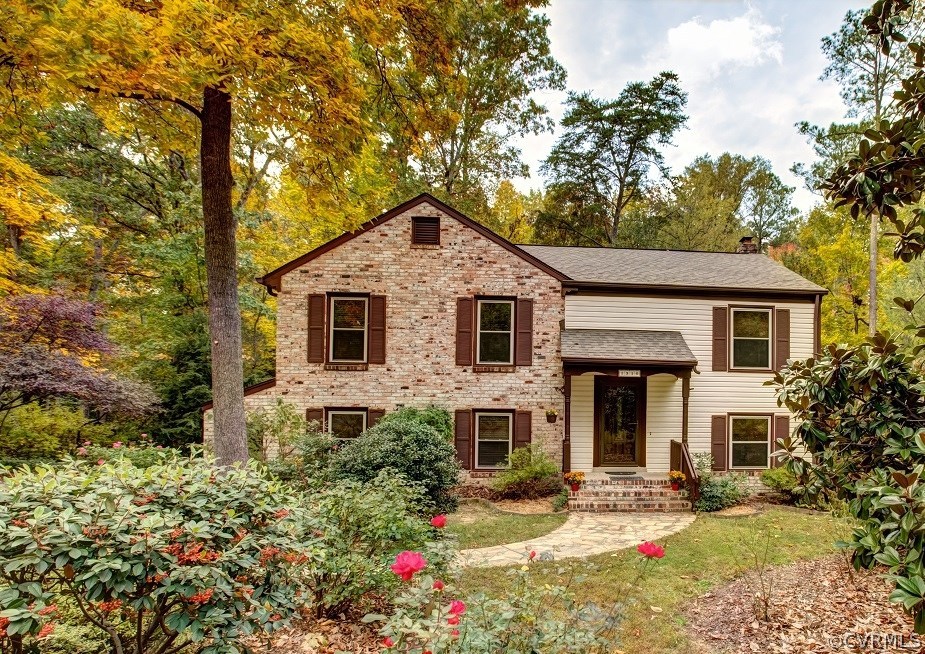 1310 Black Heath Road Midlothian, VA 23113 - Photo 2 of 24 5 bedrooms & 3 full baths PLUS low maintenance bri