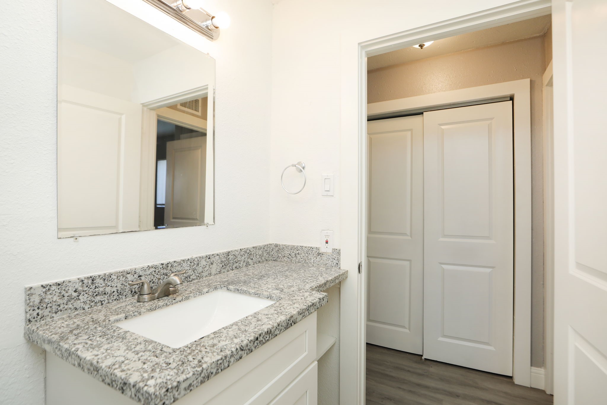 8127 Colonial Lane, Unit 2 Houston, TX 77051 - Photo 17 of 26