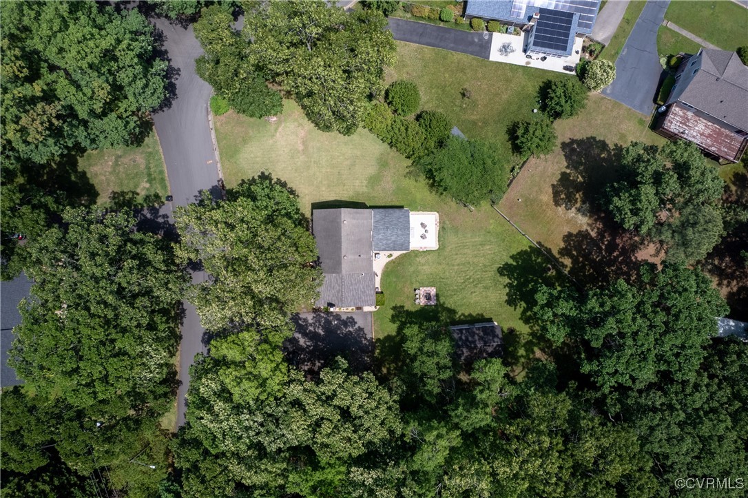11911 Kilrenny Road Midlothian, VA 23113 - Photo 35 of 39 an aerial view of a house with a yard and garden