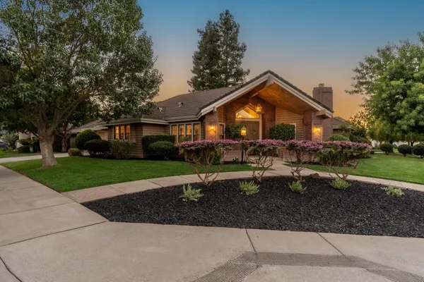 $940,000 | 2500 Van Hoeks Circle, Modesto, CA 95356