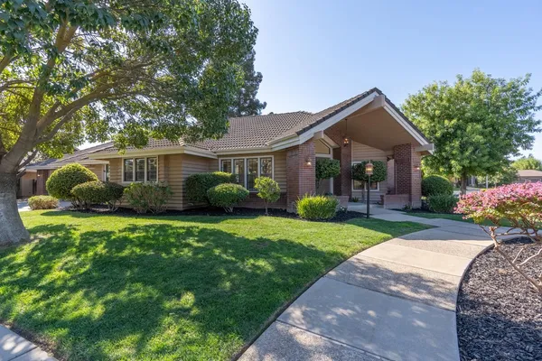 $940,000 | 2500 Van Hoeks Circle, Modesto, CA 95356
