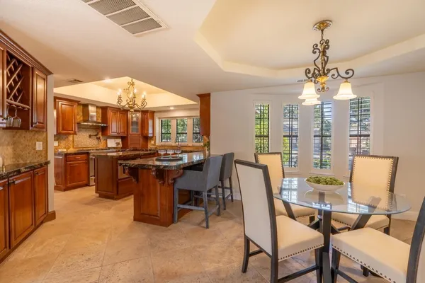 $940,000 | 2500 Van Hoeks Circle, Modesto, CA 95356