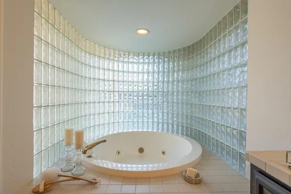 $940,000 | 2500 Van Hoeks Circle, Modesto, CA 95356