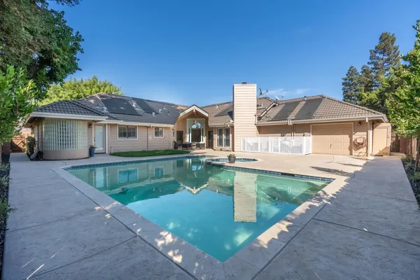 $940,000 | 2500 Van Hoeks Circle, Modesto, CA 95356