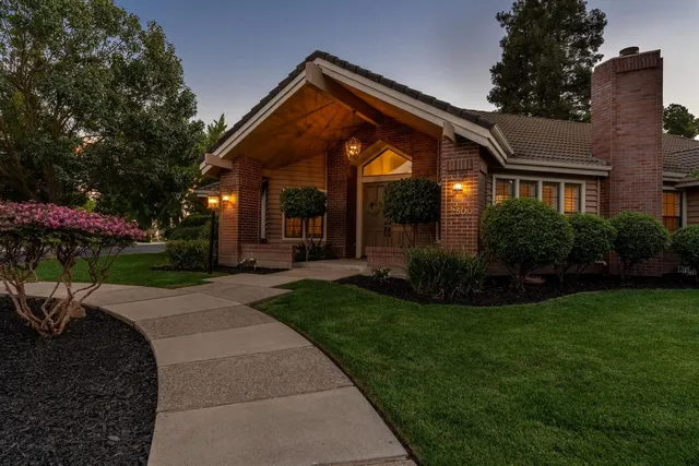$940,000 | 2500 Van Hoeks Circle, Modesto, CA 95356